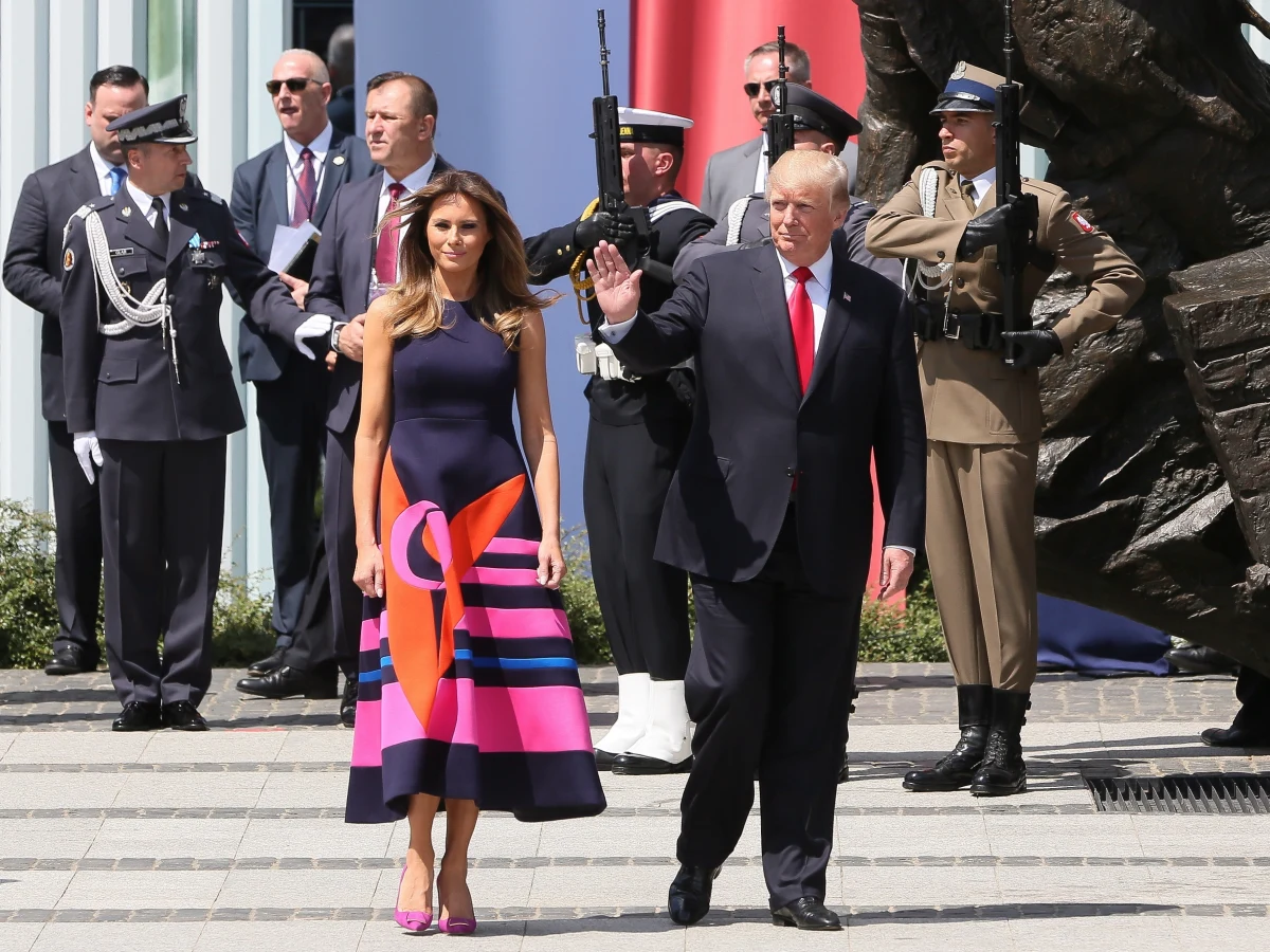 Gdyby wybory do Sejmu odbyły się w drugiej połowie listopada, KO zdobyłaby 32 proc. głosów, PiS - 31 proc., Konfederacja - 13 proc., Trzecia Droga - 7 proc., a Lewica - 6 proc. - wynika z sondażu CBOS. W stosunku do początku miesiąca poparcie dla PiS wzrosło o 6 punktów procentowych, dla KO zmniejszyło się o 2 punkty. Analitycy CBOS wskazują, że wpływ na wyniki badania miało zwycięstwo Donalda Trumpa w wyborach prezydenckich.