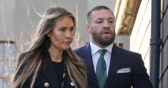 Były gwiazdor mieszanych sztuk walki (MMA) Irlandczyk Conor McGregor skazany. Niegdyś najlepiej zarabiający sportowiec na świecie został uznany przez ławę przysięgłych w Dublinie winnym molestowania seksualnego kobiety. Musi jej zapłacić prawie 250 tys. euro odszkodowania.