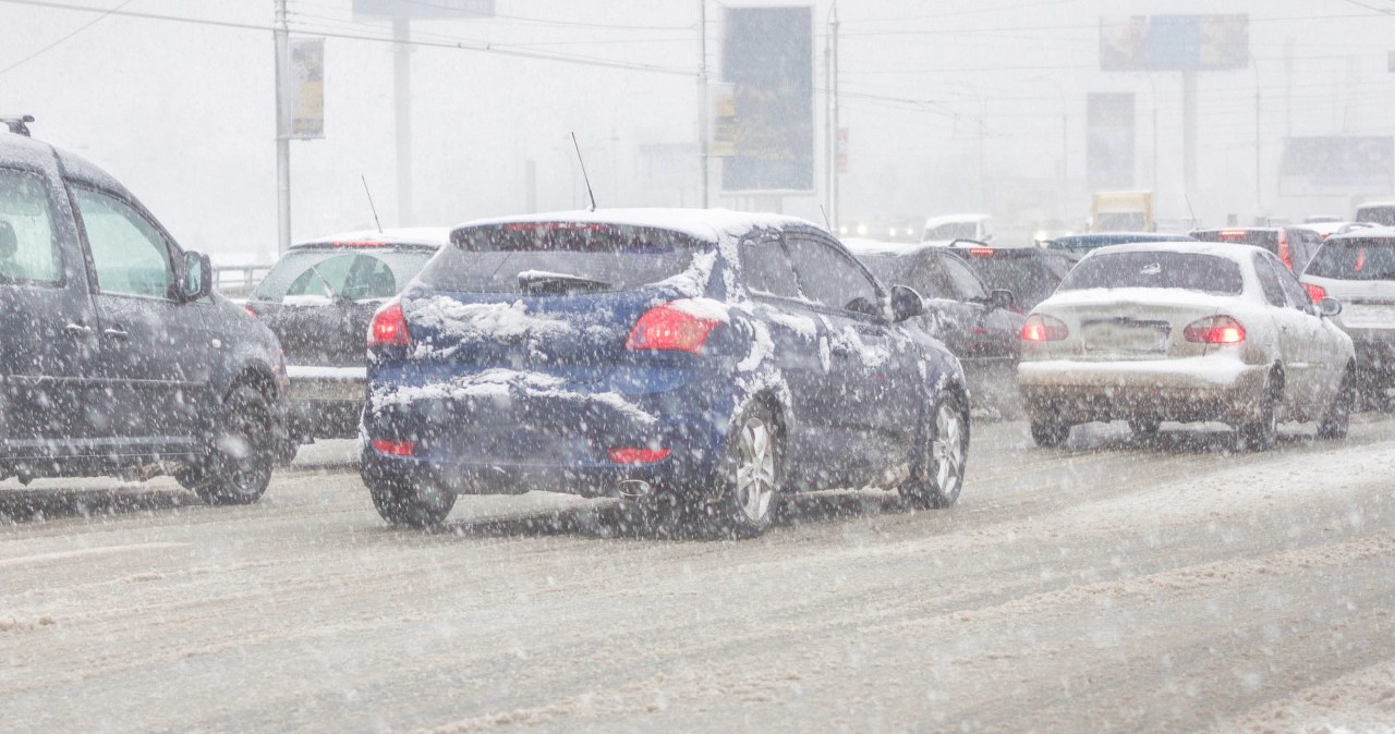 Zimowe mandaty do 3 tys. zł. Kierowcy muszą uważać na te przepisy