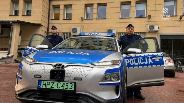 Tu każda sekunda była na wagę życia. 34-latce z centrum Warszawy życie uratowali policjanci. Ruszyli, by reanimować kobietę, po decyzji dyspozytora pogotowia, który odmówił wysłania karetki. Beata Glinkowska.