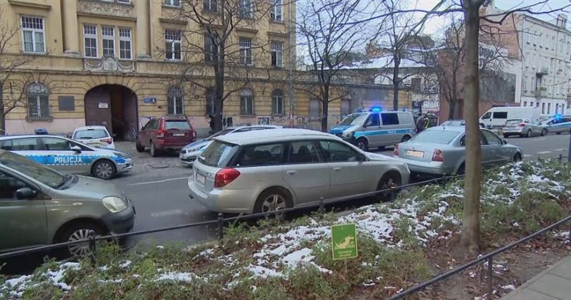 Warszawa: Postrzelenie policjanta. Trwa walka o jego życie