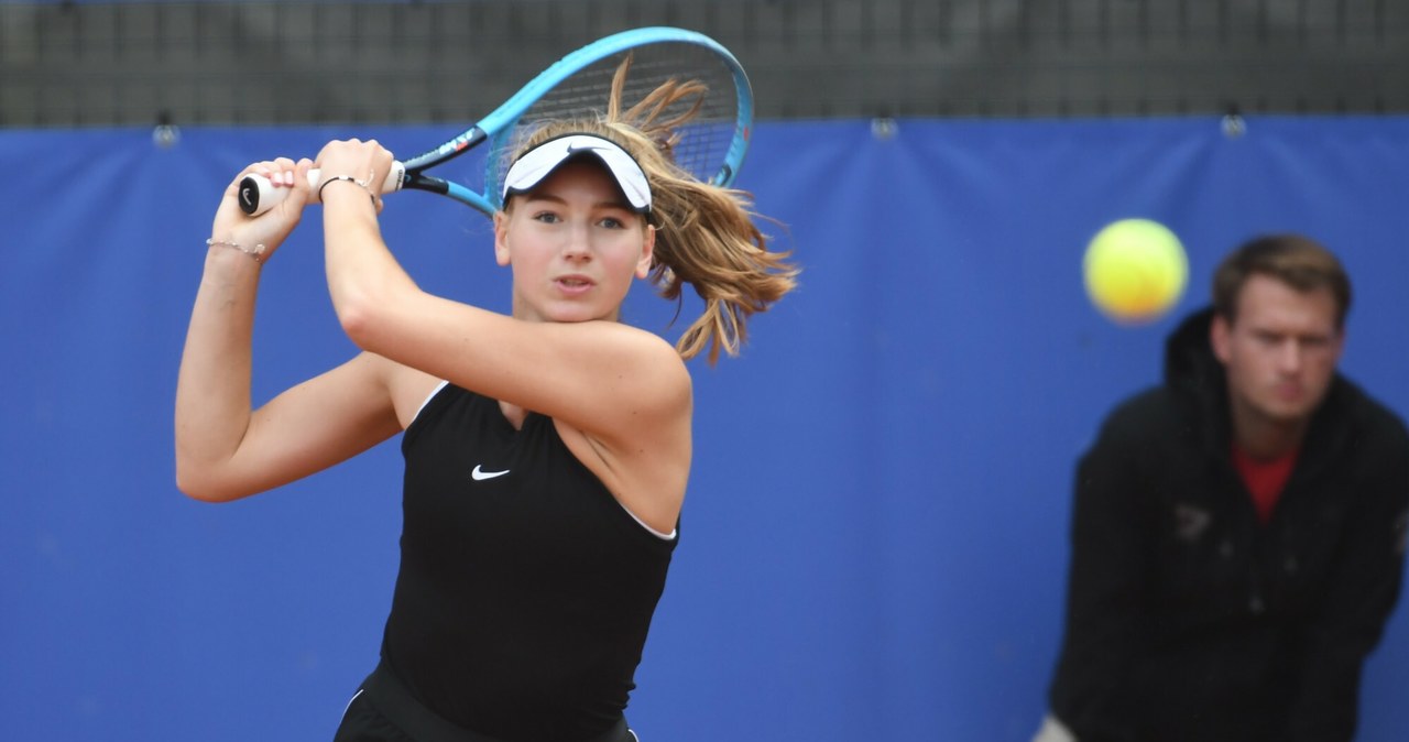 tenis ziemny, wyniki żywo, Radwańska, Domachowska, ATP, WTA, Wimbledon, US Open, Australian Open, French Open Trzy piłki meczowe w finale. Emocjonalny rollercoaster w meczu Polki