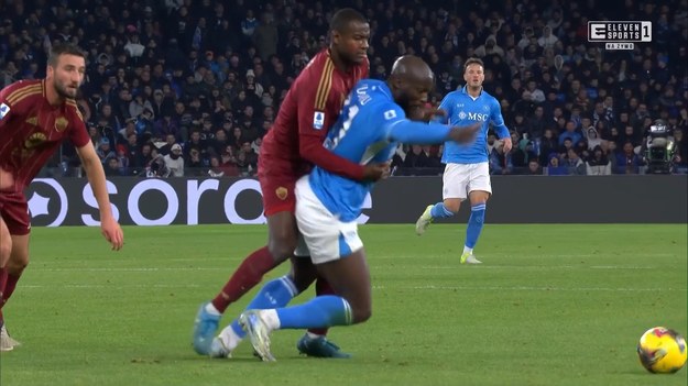 Skrót meczu SSC Napoli – AS Roma. 
Gole: 54. Lukaku (Di Lorenzo). 
Kartki: 38. Ndicka (ROM), 60. Pisilli (ROM), 91. Cristante (ROM).