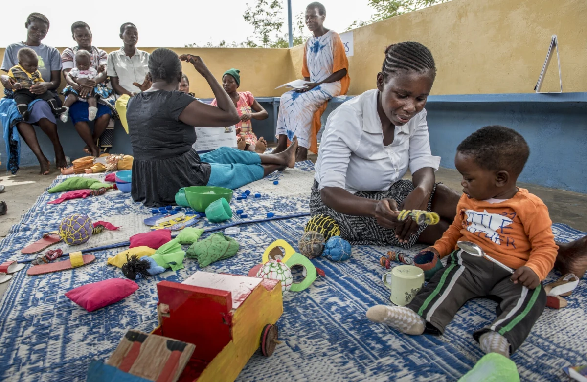 W ciągu zaledwie trzech miesięcy, między lipcem a wrześniem, w Republice Południowej Afryki zginęło 957 kobiet i 315 dzieci. "Tak wysoki poziom przemocy nigdy nie powinien być akceptowany jako norma w społeczeństwie" - zaznaczył UNICEF.