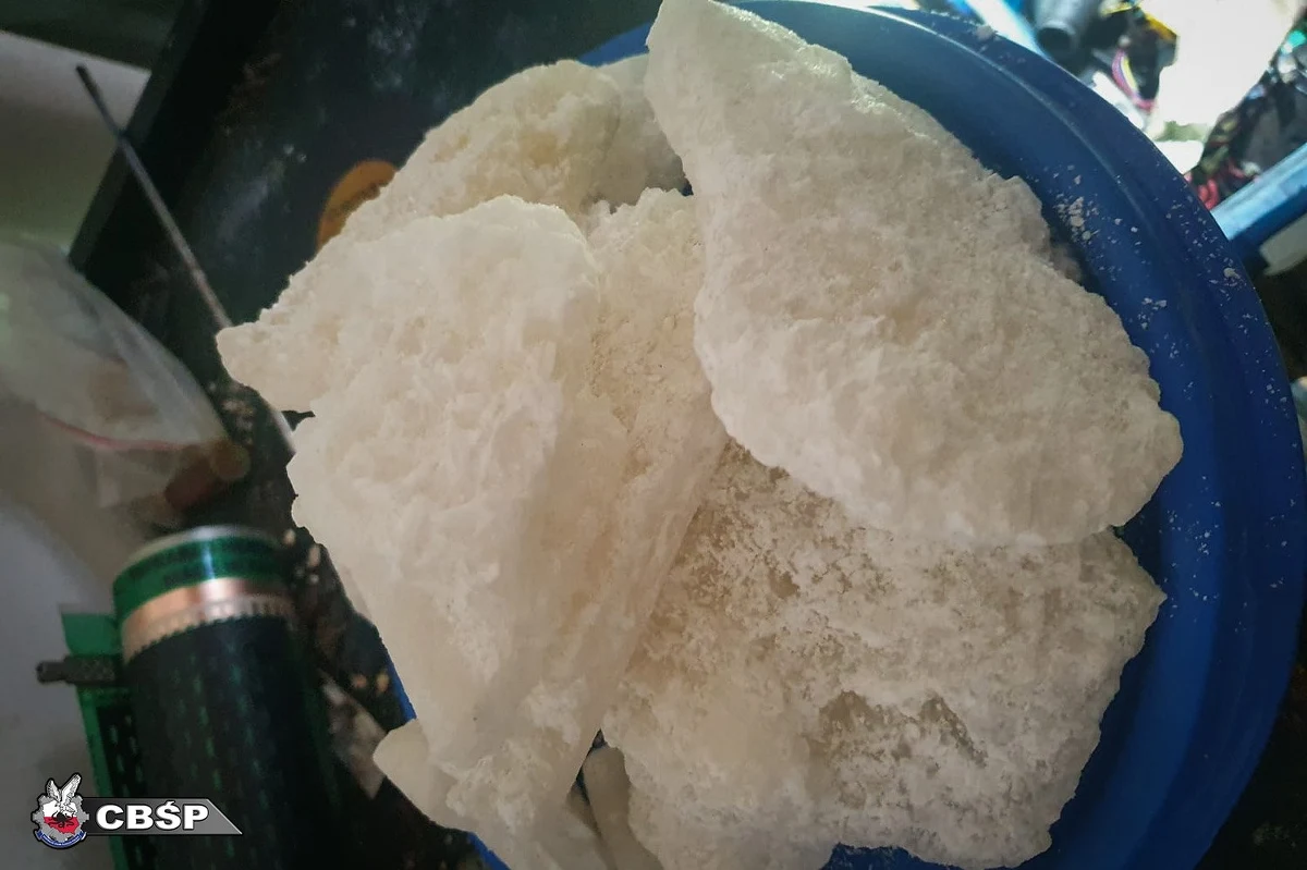 Pół tony klefedronu przejęli w Gliwicach funkcjonariusze Centralnego Biura Śledczego Policji. Narkotyki warte są 25 milionów złotych. Policjanci - na polecenie mazowieckiego wydziału Prokuratury Krajowej - zatrzymali jedną osobę. 