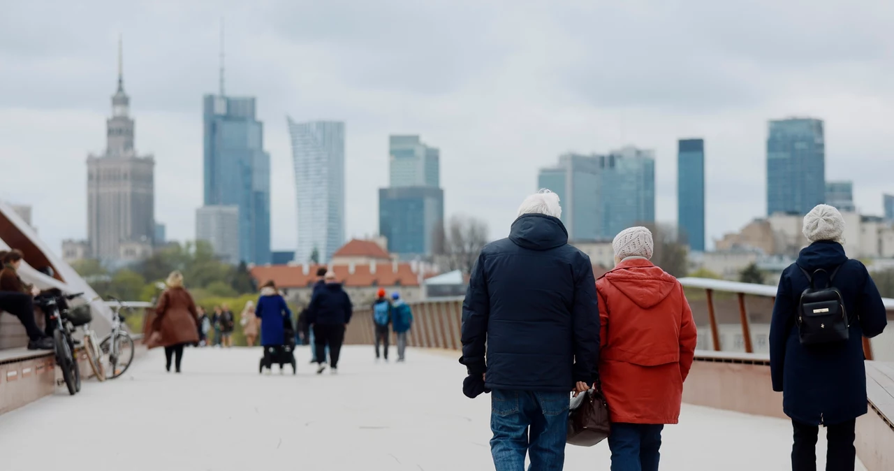 Zbadano poczucie szczęścia wśród Polaków. Najnowszy raport. 