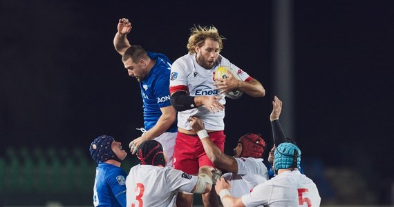 Reprezentacja Polski w rugby zdała egzamin w Pradze, pokonując na wyjeździe Czechów 22:15 (9:8) w drugim meczu Rugby Europe Trophy. Ostatnie minuty tego meczu były jednak prawdziwym rugbowym thrillerem dla zawodników i kibiców. Gospodarze zdołali wyrównać, ale to Polacy zachowali zimną krew, zdobywając przyłożenie w ostatniej akcji meczu i wywożąc z Pragi niezwykle cenne cztery punkty.