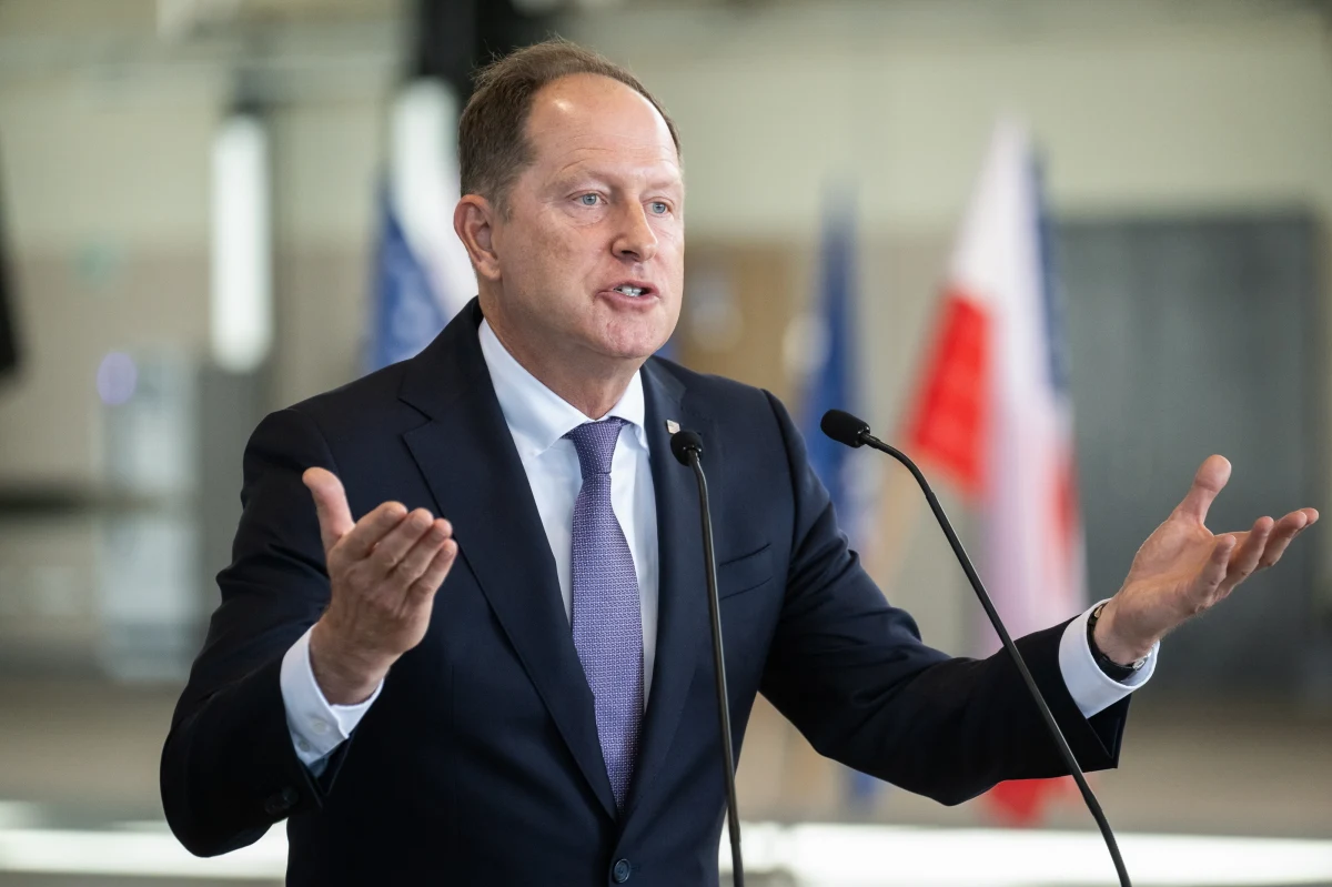 Ambasador USA w Polsce Mark Brzeziński rezygnuje ze stanowiska. "20 stycznia 2025 roku będzie moim ostatnim dniem jako ambasador USA w Polsce. Złożyłem swoją rezygnację do prezydenta Bidena" - poinformował.