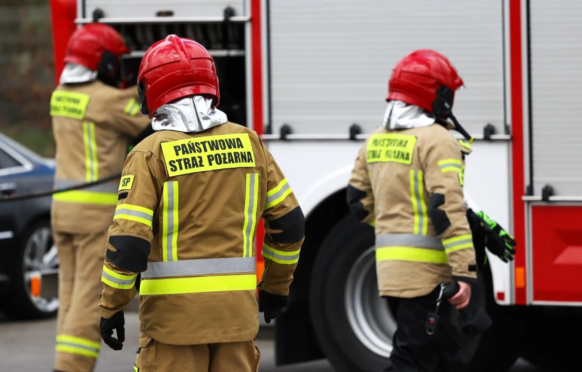 ​Ewakuacja w Chorzowie na Śląsku. Przy ul. Karpińskiego znaleziono prawdopodobnie pocisk z okresu II wojny światowej. 