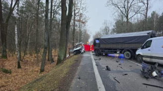 Wypadek wojskowej ciężarówki. Akcja służb na Mazowszu