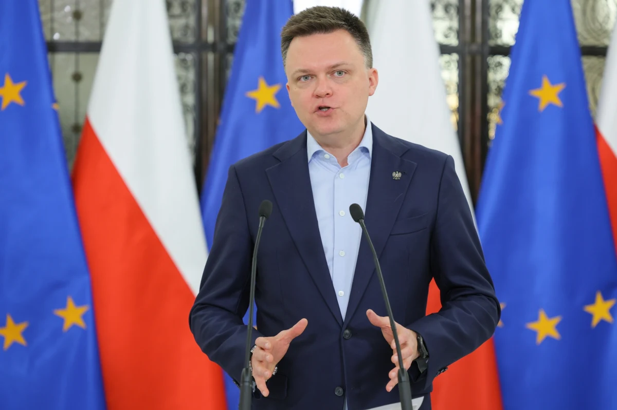 Szymon Hołownia rozważa podjęcie kroków prawnych wobec Collegium Humanum za bezprawne obracanie jego danymi osobowymi. Lider Polski 2050 i Marszałek Sejmu poinformował o tym w trakcie czwartkowej konferencji.