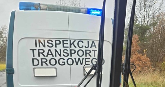 W środę w Radomiu zatrzymano pijanego kierowcę autobusu miejskiego. Mężczyzna wydmuchał 1,4 promila. Do jego zatrzymania przyczynili się inspektorzy transportu drogowego.
