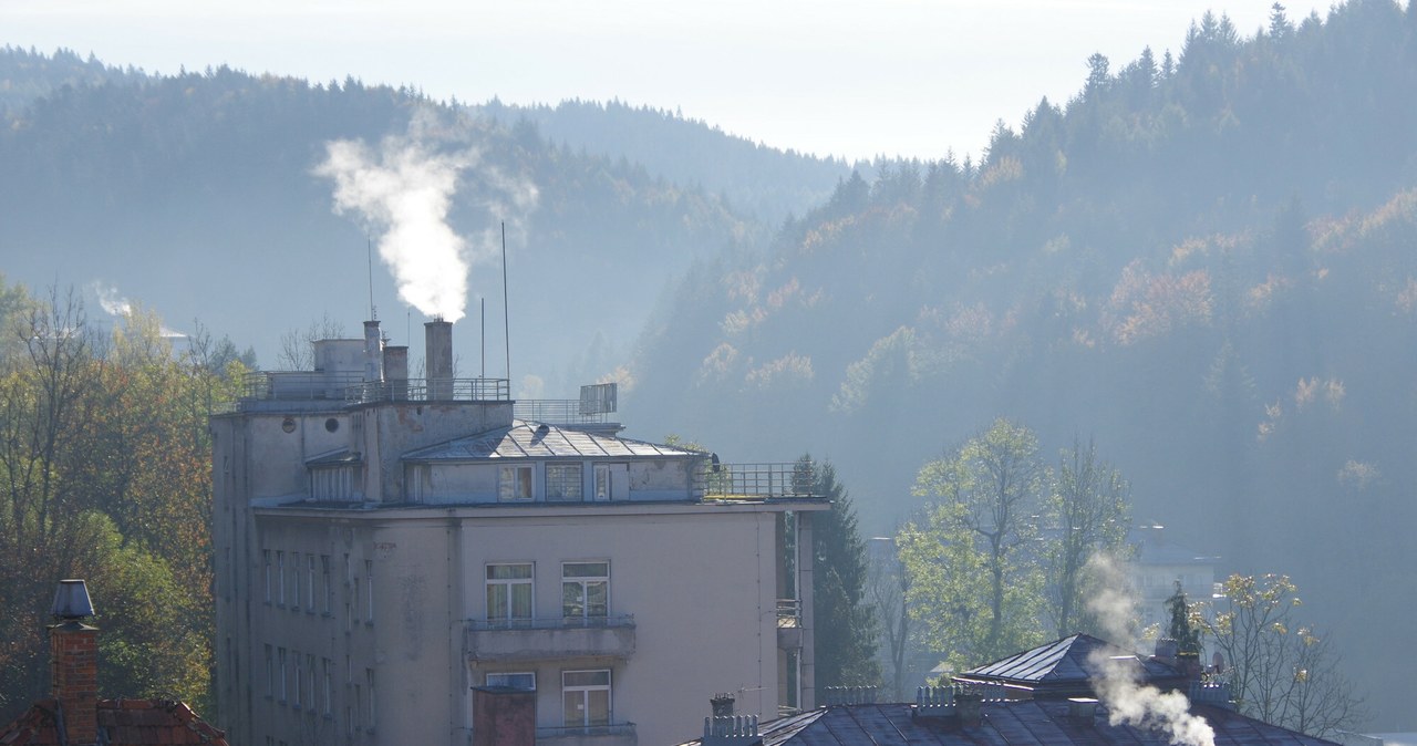 Narodowy, Fundusz, Ochrony, Środowiska, Gospodarki, Wodnej, poinformował, czwartek, listopada, wstrzymuje, przyjmowanie, nowych, Czyste Powietrze w zawieszeniu. Trzeba ukrócić zawyżanie kosztów