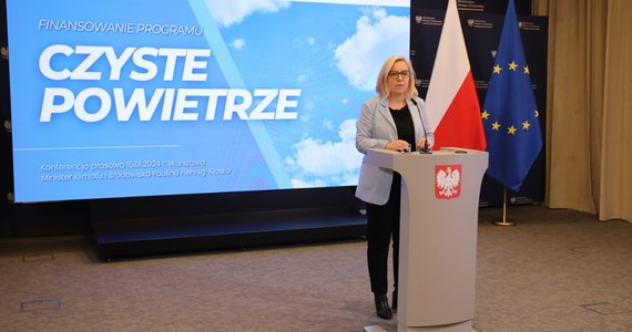 Narodowy Fundusz Ochrony Środowiska i Gospodarki Wodnej (NFOŚiGW) zawiesza przyjmowanie nowych wniosków w programie "Czyste Powietrze" - poinformowała prezes Funduszu Dorota Zawadzka-Stępniak. Jego nowa odsłona ma ruszyć dopiero wiosna, po wdrożeniu głębokiej reformy. 