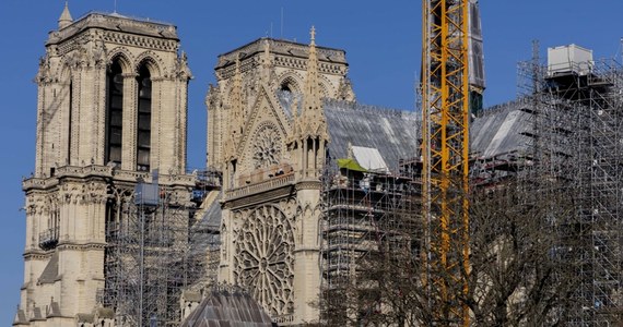 Coraz więcej polemik towarzyszy przeciekom medialnym, które dotyczą przebiegu ceremonii ponownego otwarcia paryskiej katedry Notre-Dame i uczestniczących w niej artystów. Wiadomo już, że zaproszenia zostały wysłane m.in. do prezydenta Andrzeja Dudy, prezydenta-elekta Stanów Zjednoczonych Donalda Trumpa i wielu innych zagranicznych przywódców. Oficjalne szczegóły dotyczące uroczystości wciąż utrzymywane są w tajemnicy. Nie ma np. pewności, czy odbędzie się zapowiadany od dawna występ Paula McCartneya.