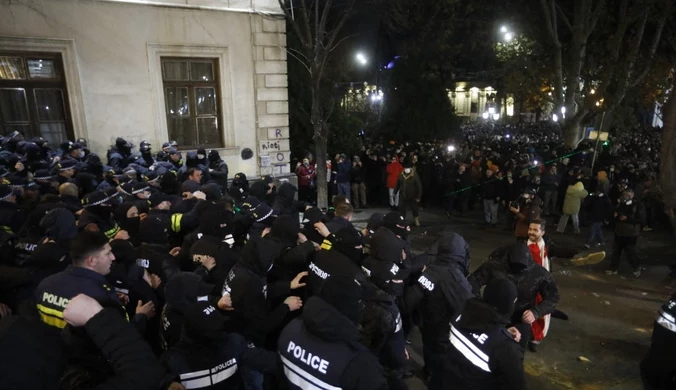 Poszkodowani cywile i funkcjonariusze. Dramatyczna noc w stolicy Gruzji