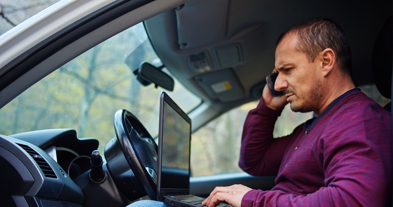 Dostęp, internetu, stał, nieodłącznym, elementem, współczesności, potrzeba, bycia, online, znika, podczas, podróży, samochodem, Auto bez internetu to już przeszłość. Jak zrobić szybkie WiFi w samochodzie?