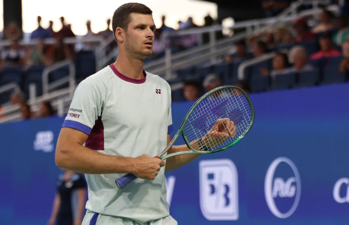 ​Chilijczyk Nicolas Massu i mający czechosłowackie korzenie Amerykanin Ivan Lendl zasilili sztab trenerski Huberta Hurkacza. Polski tenisista pozostawał bez szkoleniowca od końca sierpnia, gdy zakończył współpracę z Craigiem Boyntonem.