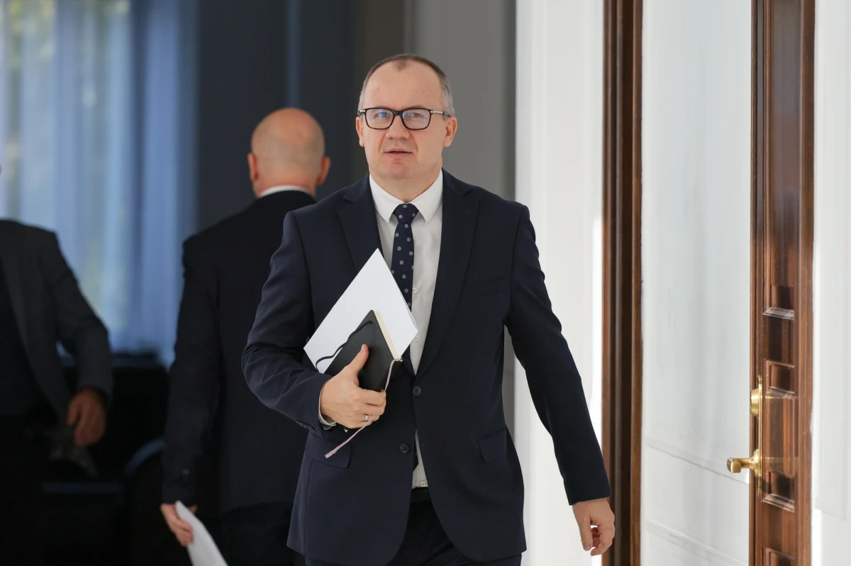 "Prokuratura skierowała do sądu akt oskarżenia przeciwko mężczyźnie, który miał grozić ministrowi sprawiedliwości Adamowi Bodnarowi pozbawieniem życia" - poinformował w piątek rzecznik Prokuratury Okręgowej w Warszawie prok. Piotr Antoni Skiba.