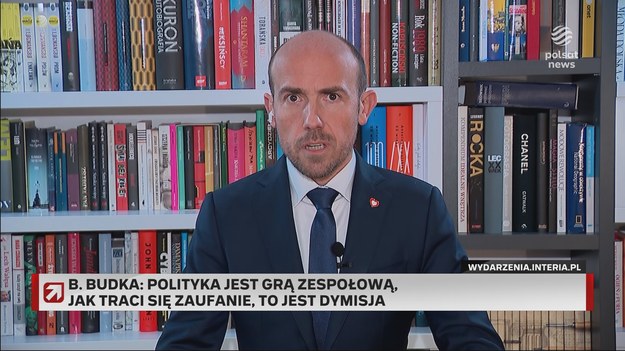 - Jest jasne oświadczenie ministra spraw wewnętrznych, ja myślę że tutaj ktoś za dużo naoglądał się seriali political fiction - przekonywał Borys Budka pytany o reakcję Szymona Hołowni na doniesienia o tym, że studiował na Collegium Humanum. Gość Piotra Witwickiego dodał że "państwo polskie nie ma nic wspólnego z publikacjami dziennikarzy".