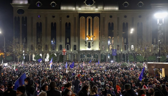 Tbilisi protestuje. Policja użyła armatek wodnych