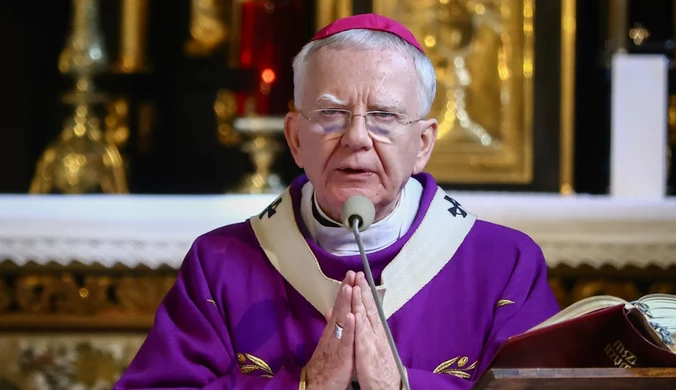 Abp Marek Jędraszewski wzywa do obrony krzyża i lekcji religii