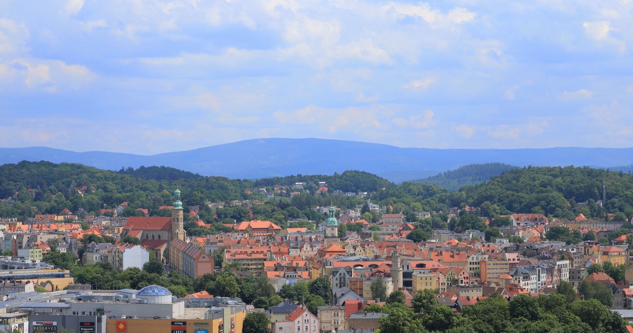 Jeleniej, Górze, powstanie, kolejny, trzeci, odwiert, geotermalny, Gorąca, woda, posłuży, ogrzewania, budynków, Badania, wykazał Kolejny odwiert na południu Polski. Pod miastem złoża wody termalnej