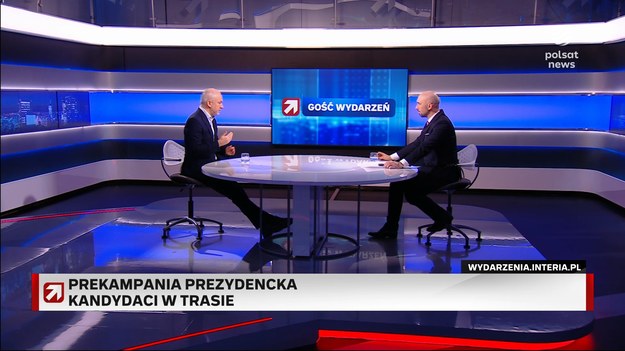 Poseł KO zmierzył się tez z pytaniem o sprawę innego byłego lidera SLD Wojciecha Olejniczaka, który usłyszał ostatnio prokuratorskie zarzuty. - Ta historia zaskoczyła i to bardzo mocno. Nie znam sprawy, bo znać nie mogę. Kwestia dotyczy wewnętrznych ustaleń banku, do których nie mam dostępu, więc nie mam takiej wiedzy - poinformował. Jak wskazał, ma nadzieję, że sprawa pokaże zmianę "klimatu w naszym kraju". - Jest sąd, który wypuścił Wojciecha Olejniczaka z aresztu. Nie ma tego aresztu wydobywczego, jak było za PiS-u po kilka miesięcy lub dłużej - podkreślił. Na koniec "Gość Wydarzeń" zapytany został o obywatelski charakter kandydatury Karola Nawrockiego. Jego zdaniem polska polityka jest dziś bardzo partyjna i podzielona, dlatego nie ma szans na to, że Polacy uwierzą w niezależność kandydata PiS. - Jeżeli PiS zbuduje mu sztab wyborczy, da pieniądze, będzie go bronił w mediach, będzie o nim opowiadał, to jak on się odklei od PIS-u? - pytał.