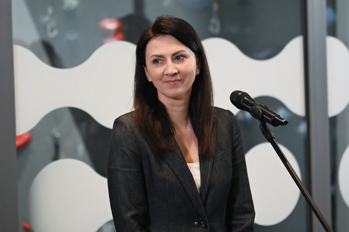 "Tam, gdzie jest połączenie zarządzania obu płci, jakość winduje do góry" - mówi w rozmowie z RMF FM była sportsmenka, a od soboty członkini zarządu Polskiego Związku Lekkiej Atletyki Monika Pyrek. Była tyczkarka podkreśla, że nowelizacja ustawy o sporcie to dobry krok. Zmiany wprowadziły m.in. parytet płciowy w każdym zarządzie związku sportowego. Od sobotnich wyborów PZLA nie musi się już tym martwić.