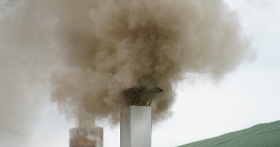 Według wstępnych szacunków NFOŚiGW ok. 6 tys. wniosków w programie "Czyste Powietrze" może zawierać nieprawidłowości na szkodę beneficjentów - poinformowała dziennikarzy minister klimatu i środowiska Paulina Hennig-Kloska.