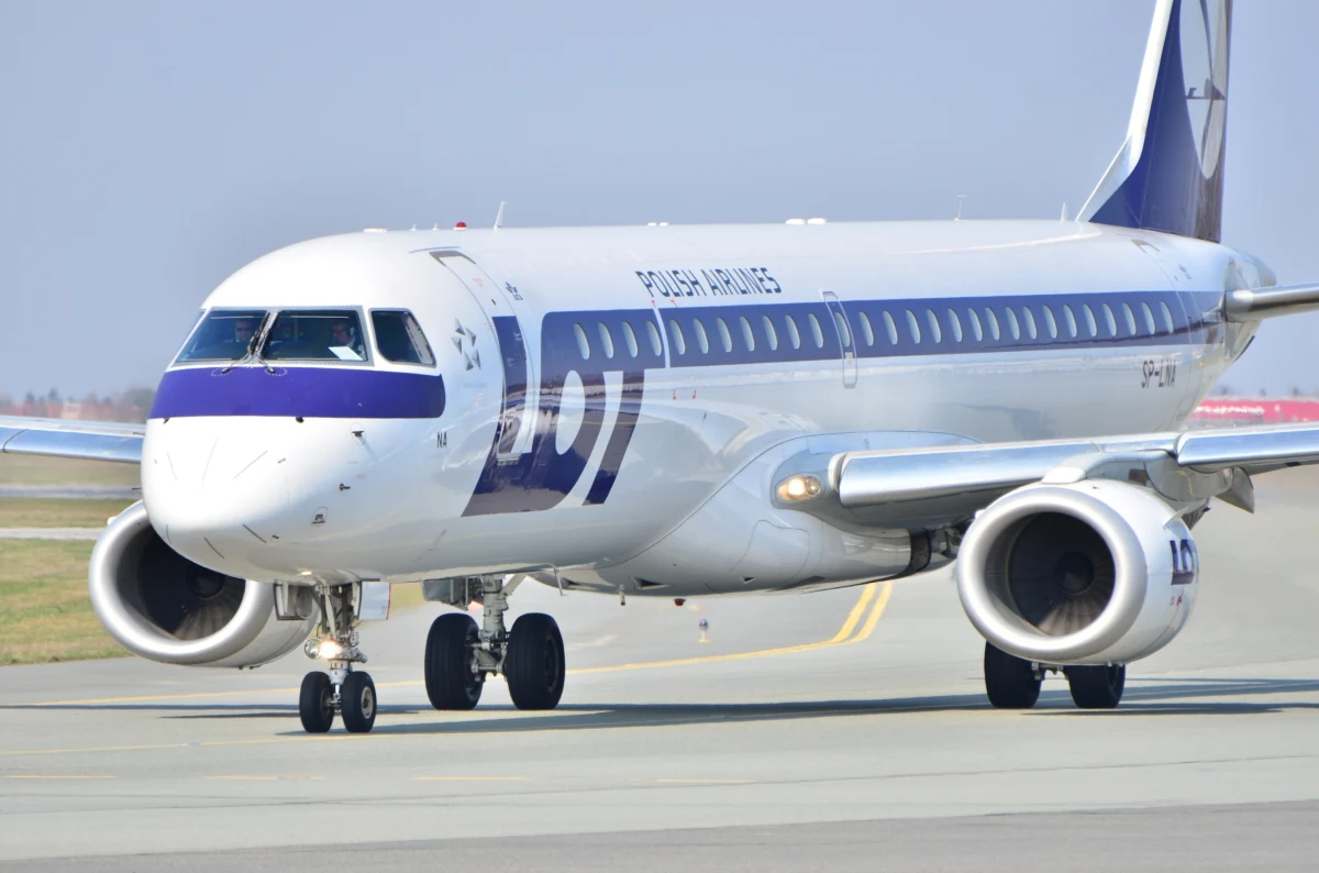 Rada nadzorcza PLL LOT w poniedziałek delegowała Tomasza Ludwickiego do czasowego wykonywania czynności prezesa spółki - poinformowało Ministerstwo Infrastruktury. Równocześnie zarząd spółki ustanowił Michała Fijoła prokurentem LOT-u - dodał resort.