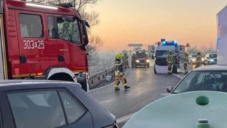 Karambol na autostradzie A4. Zderzyło się osiem samochodów