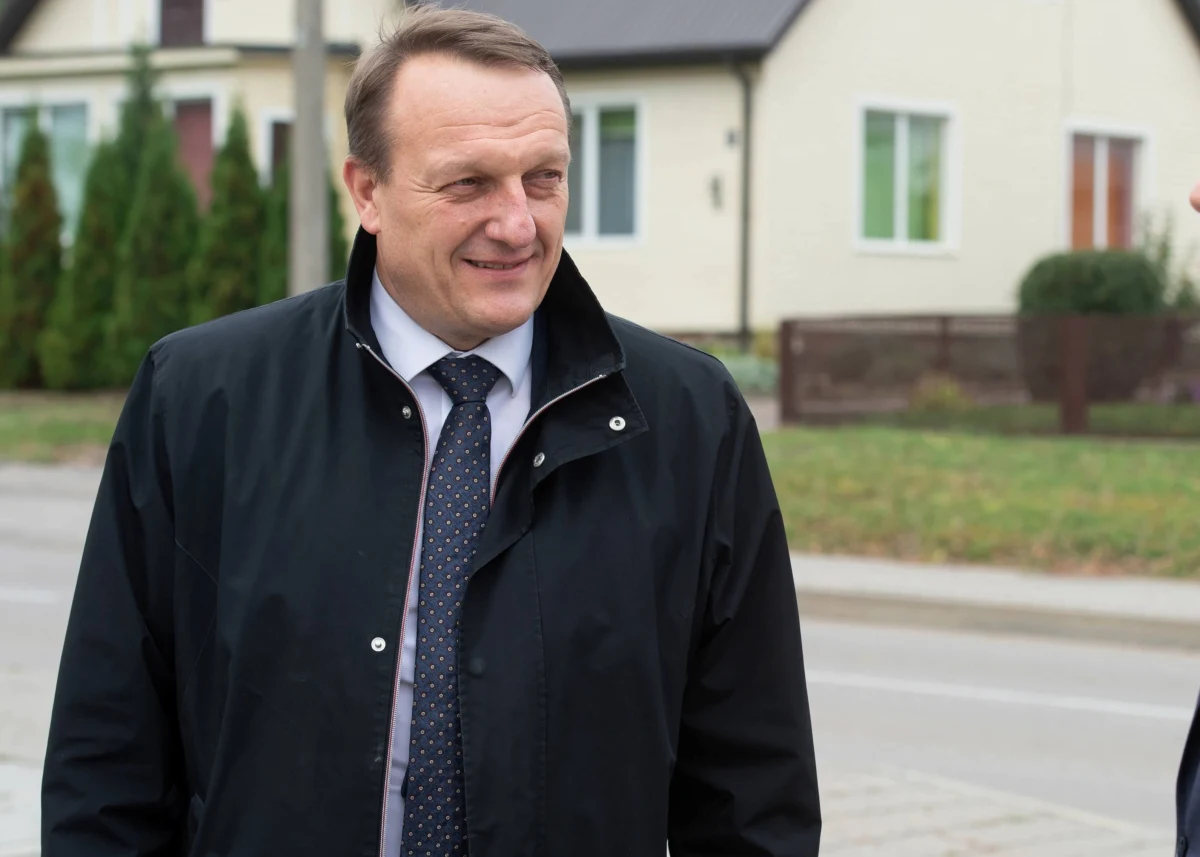 Prezydent Litwy Gitanas Nauseda zatwierdził skład nowego rządu socjaldemokraty Ginatautasa Paluckasa. Stanowisko ministra spraw wewnętrznych objął Polak Władysław Kondratowicz, obecny dyrektor Administracji Samorządu Rejonu Wileńskiego, wcześniej wiceminister komunikacji.