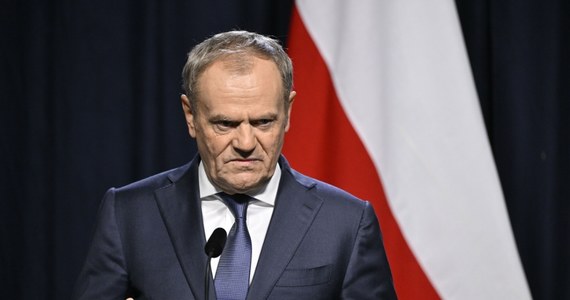 "Rozliczanie PiS postępuje wolniej, bo nie wszyscy w Koalicji zrozumieli, że bez rozliczenia nie będzie naprawy Rzeczpospolitej" - napisał na platformie X premier Donald Tusk. "Jeśli się wreszcie nie ogarną, sami zostaną przez ludzi rozliczeni" - dodał szef rządu. Na wpis zareagował m.in. marszałek Sejmu Szymon Hołownia oraz szefowa parlamentarnego klubu Lewicy Anna Maria Żukowska.