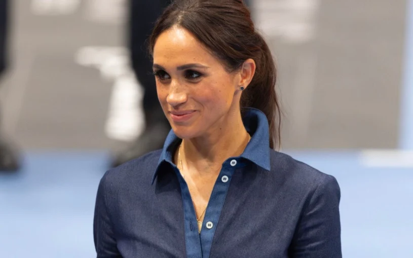 Meghan Markle prawie nigdy tego nie robi. Tym razem okazja była wyjątkowa