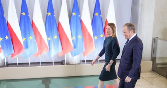 Premier Donald Tusk podkreślił na spotkaniu z szefową PE i liderami grup politycznych europarlamentu, że polska prezydencja w Radzie UE będzie stała pod znakiem bezpieczeństwa. Roberta Metsola zaznaczyła, że wśród zadań polskiej prezydencji jest przygotowanie programu dla nowej Komisji Europejskiej.