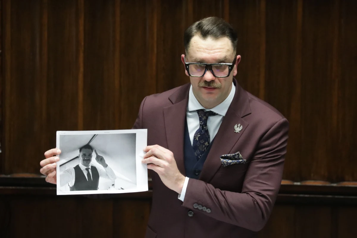 Poseł Prawa i Sprawiedliwości Łukasz Mejza zrzekł się immunitetu. Parlamentarzysta wykonał ruch wyprzedzający, bo Sejm miał w czwartek głosować nad uchyleniem jego immunitetu.