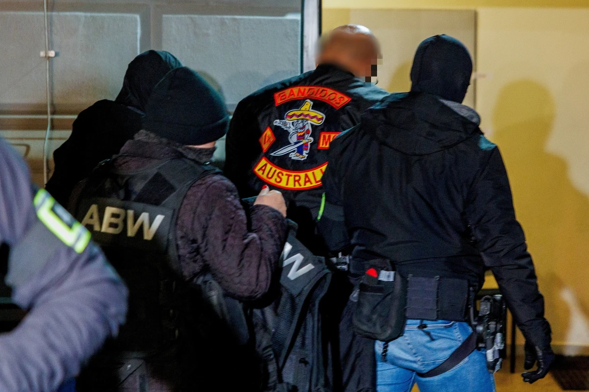 W Gdańsku zatrzymano Olgierda L. Reporter RMF FM dowiedział się nieoficjalnie, że funkcjonariusze ABW, którzy zatrzymali go w Gdańsku, działali na polecenie prokuratorów prowadzących śledztwo w sprawie aktów dywersji i sabotażu dokonywanego na terytorium Polski z rosyjskiej inspiracji. Mężczyzna został doprowadzony do dolnośląskiego wydziału Prokuratury Krajowej we Wrocławiu i ma usłyszeć zarzuty w wielowątkowym postępowaniu, w którym za usiłowanie podpalenia fabryki farb we Wrocławiu odpowiadał obywatel Ukrainy Serhij S. O Olgierdzie L., wymienianym w raporcie dotyczącym powiązań kandydata na prezydenta Karola Nawrockiego popieranego przez PiS, wypowiedział się Donald Tusk. 