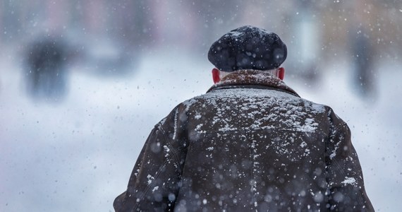 Silnego wiatru należy spodziewać się na południowych krańcach Polski i Półwyspie Helskim. Instytut Meteorologii i Gospodarki Wodnej wydał tam ostrzeżenia pierwszego stopnia. Obowiązują też alerty pierwszego stopnia przed opadami marznącymi i intensywnymi opadami śniegu, które wydano dla południowego zachodu Polski.