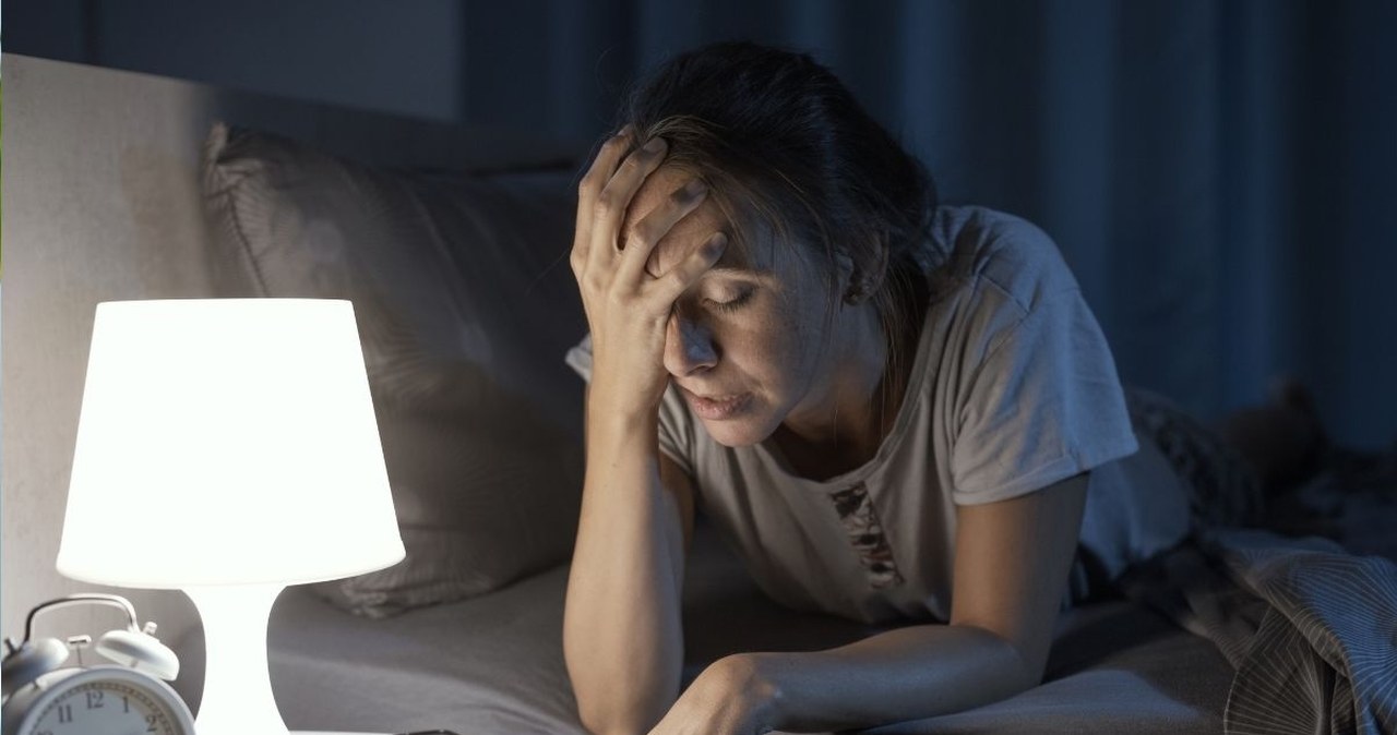O tej godzinie najczęściej się budzimy. To główna przyczyna przerywanego snu