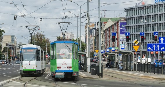 Szczecin będzie miał kolejne nowe tramwaje - to już pewne. Po rozstrzygnięciu przetargu na ich zakup, miasto podpisało umowę z producentem pojazdów. Ile ich będzie? Opcje są dwie - albo 4, albo 12.