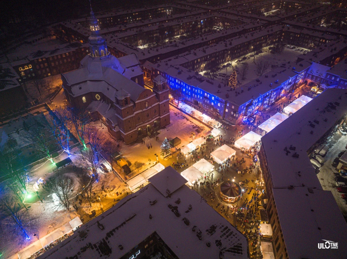 Od dziś do niedzieli w Katowicach będzie można wziąć udział w Jarmarku na Nikiszu. W tym roku zawitało tam aż 180 wystawców, z czego 125 prezentujących rękodzieło. Nie zabraknie atrakcji, zabaw i prawdziwie świątecznego klimatu. 