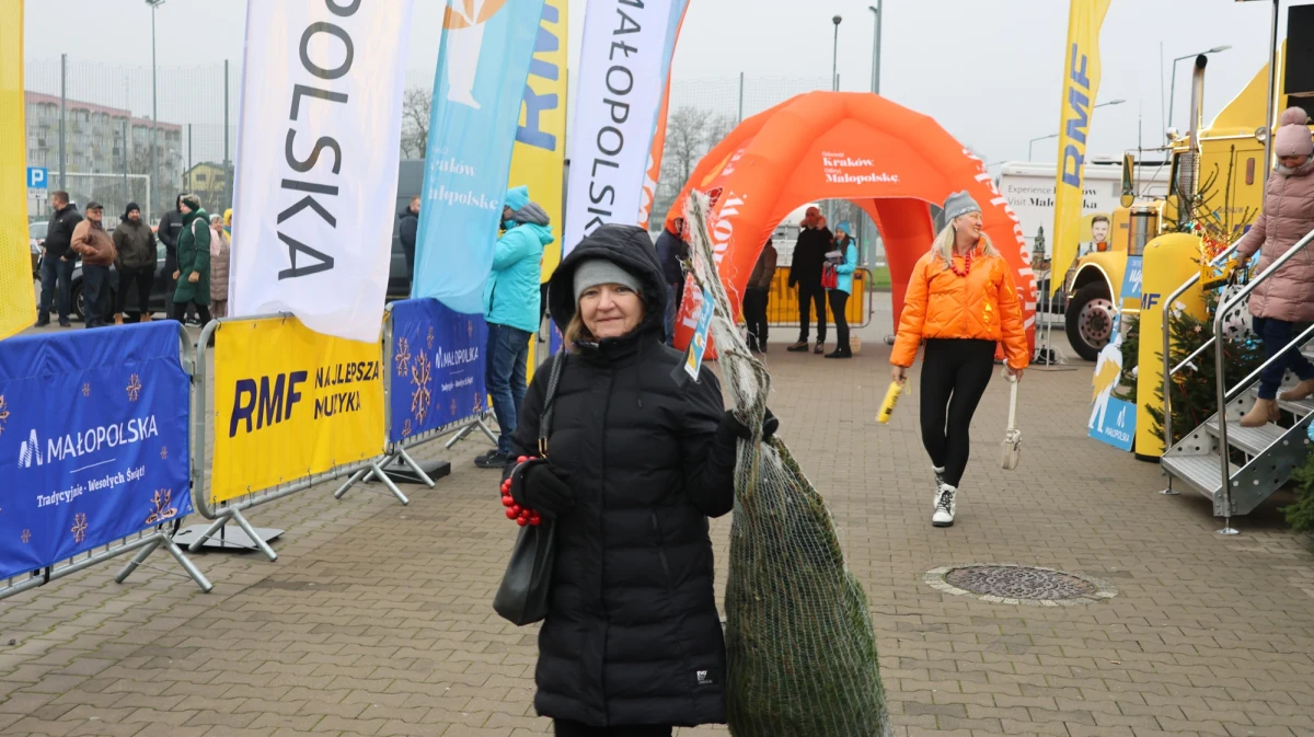 Rozpoczęliśmy nowy tydzień z akcją "Choinki pod choinkę od RMF FM i Małopolski"! Dziś zawitaliśmy do Nysy na Opolszczyźnie. Jak zwykle, w naszym żółto-niebieskim miasteczku nie zabrakło świetnej muzyki, pachnących choinek i atrakcji dla Słuchaczy w każdym wieku.