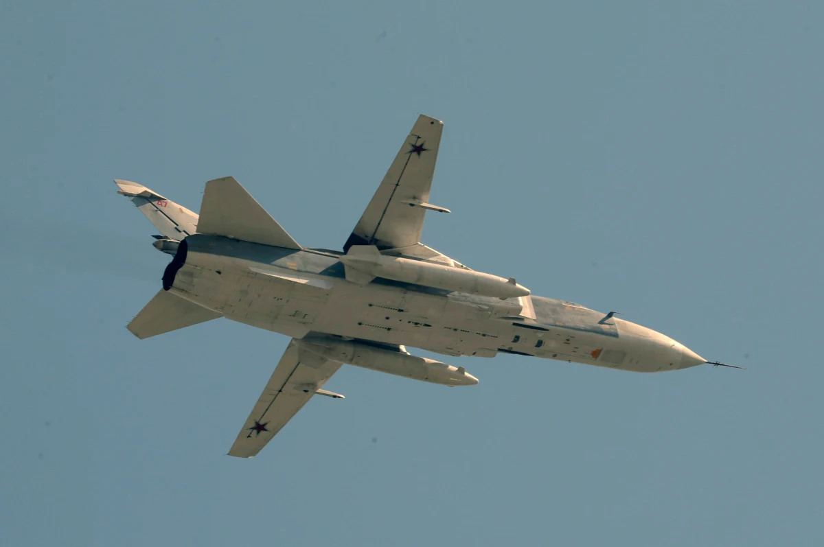 Holenderskie myśliwce F-35 przechwyciły trzy rosyjskie samoloty wojskowe nad Bałtykiem. "Maszyny odeskortowano nad wody międzynarodowe, do granic terytoriów strzeżonych przez NATO" - poinformował w komunikacie minister obrony Holandii Ruben Brekelmans.