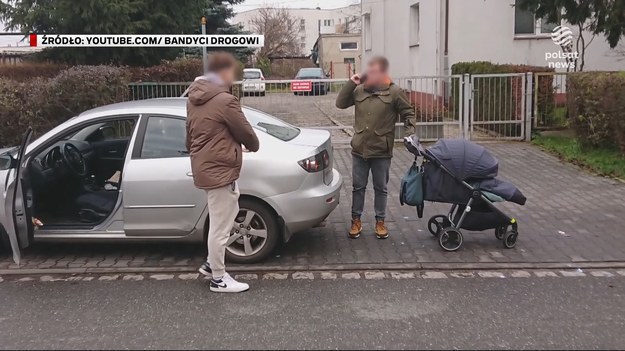 Parkowanie na zakazie i obywatelski donos. Po tym jak jeden z klientów piekarni na chwilę zatrzymał się tam, gdzie stać nie wolno, szybko zareagował mieszkaniec osiedla. O całym zajściu więcej wie Agata Todorow.