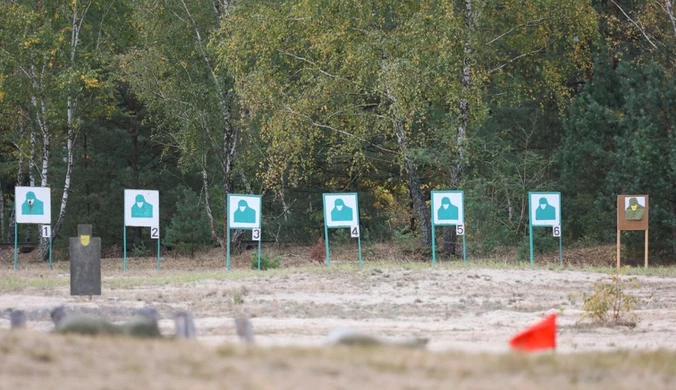 Przechodziła obok strzelnicy, została ranna. Na miejscu ćwiczyli policjanci