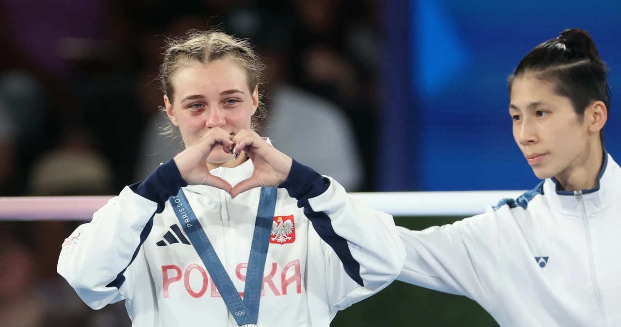 Julia Szeremeta na drugim stopniu podium olimpijskiego. W kraju, pod względem popularności, zaczęła jednak dystansować innych sportowców