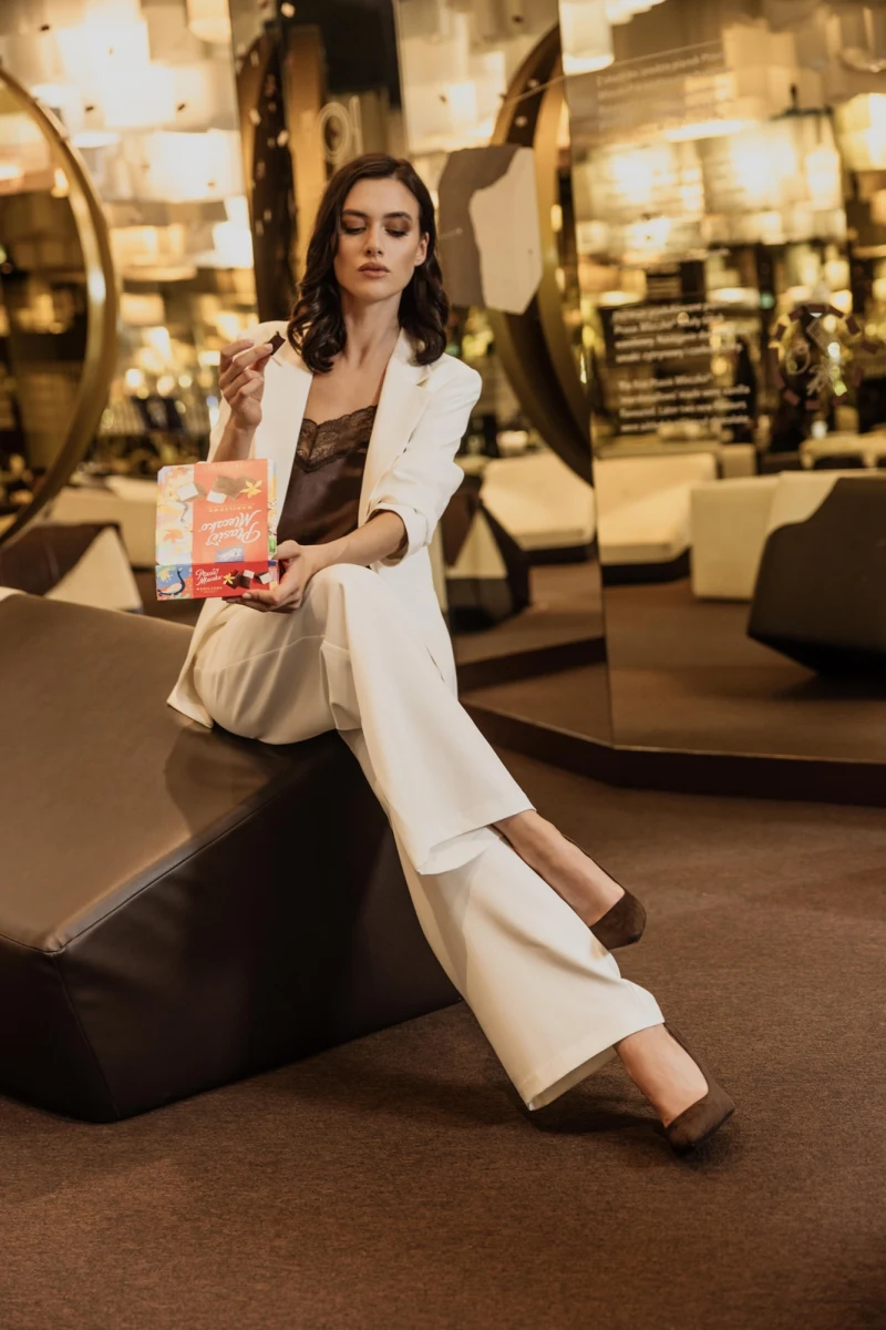 Minimalizm, wysoka jakość i kolory, które kojarzą się ze słodyczą w najlepszym wydaniu. Taka właśnie jest najnowsza kolekcja Gatta x E.Wedel. Bielizna i ubrania ujmują elegancją, którą chętnie będziesz nosić na co dzień. I kuszą… aromatem czekolady.