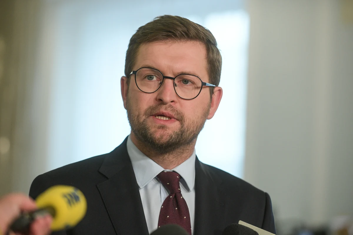 "Jeżeli PKW nie chce złamać prawa, jeżeli członkowie PKW nie chcą odpowiadać karnie za bezprawne działania, to powinni podjąć niezwłocznie uchwałę, z której będzie wynikało, że środki powinny zostać przyznane PiS" - mówił w Rozmowie o 7:00 w Radiu RMF24 Andrzej Śliwka, członek sztabu Karola Nawrockiego. Poseł Prawa i Sprawiedliwości mówił również o poglądach Nawrockiego, a także spotkaniach z wyborcami. 