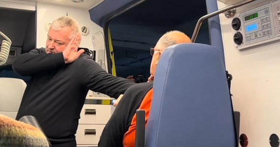 "Stop Agresji - ratownicy medyczni reagują" - pod takim hasłem Wojewódzka Stacja Pogotowia Ratunkowego i Transportu Sanitarnego Meditrans w Warszawie organizuje szkolenia dla ratowników. To efekt sobotniego ataku w jednej z karetek. Udzielających pomocy medyków pobił wtedy 48-letni pułkownik Służby Ochrony Państwa. 